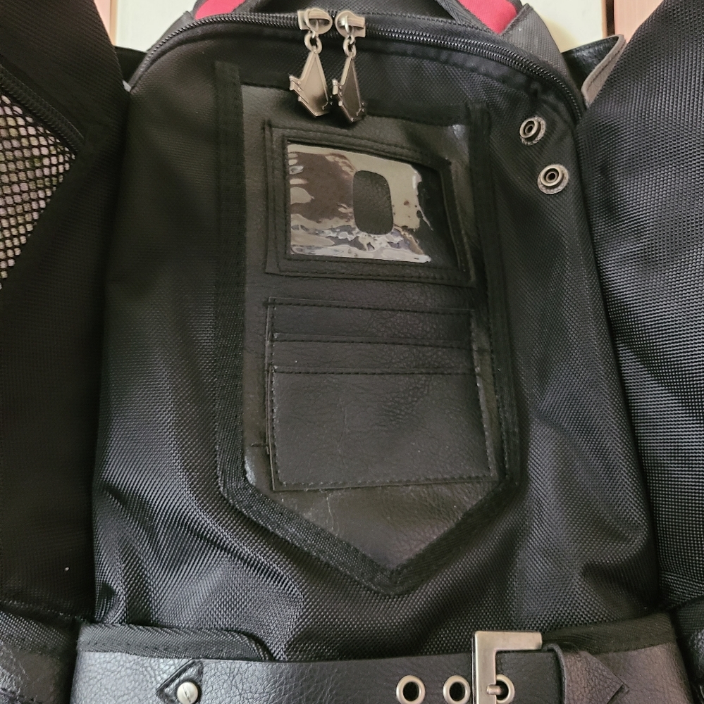 Assassin's Creed Backpack - Picture 5 of 9